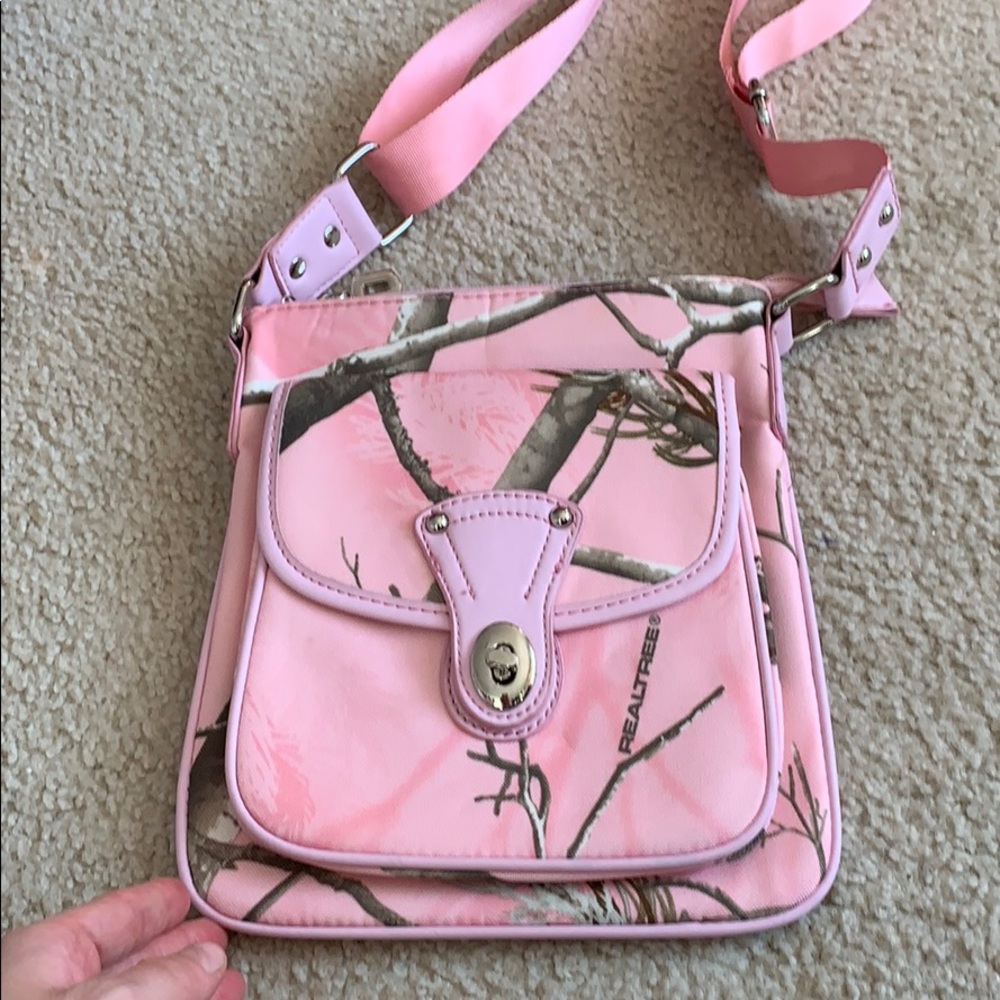 Pink Realtree satchel